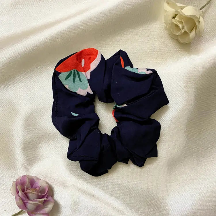 SCRUNCHIES - BLUE PRINTED